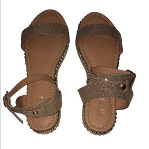 New Women’s sandals, size EU 40